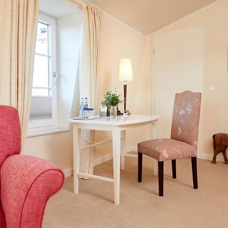Kino-Hotel Meyer Harsefeld Екстериор снимка