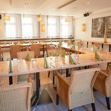 Kino-Hotel Meyer Harsefeld Екстериор снимка