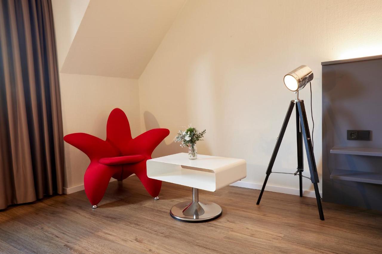 Kino-Hotel Meyer Harsefeld Екстериор снимка