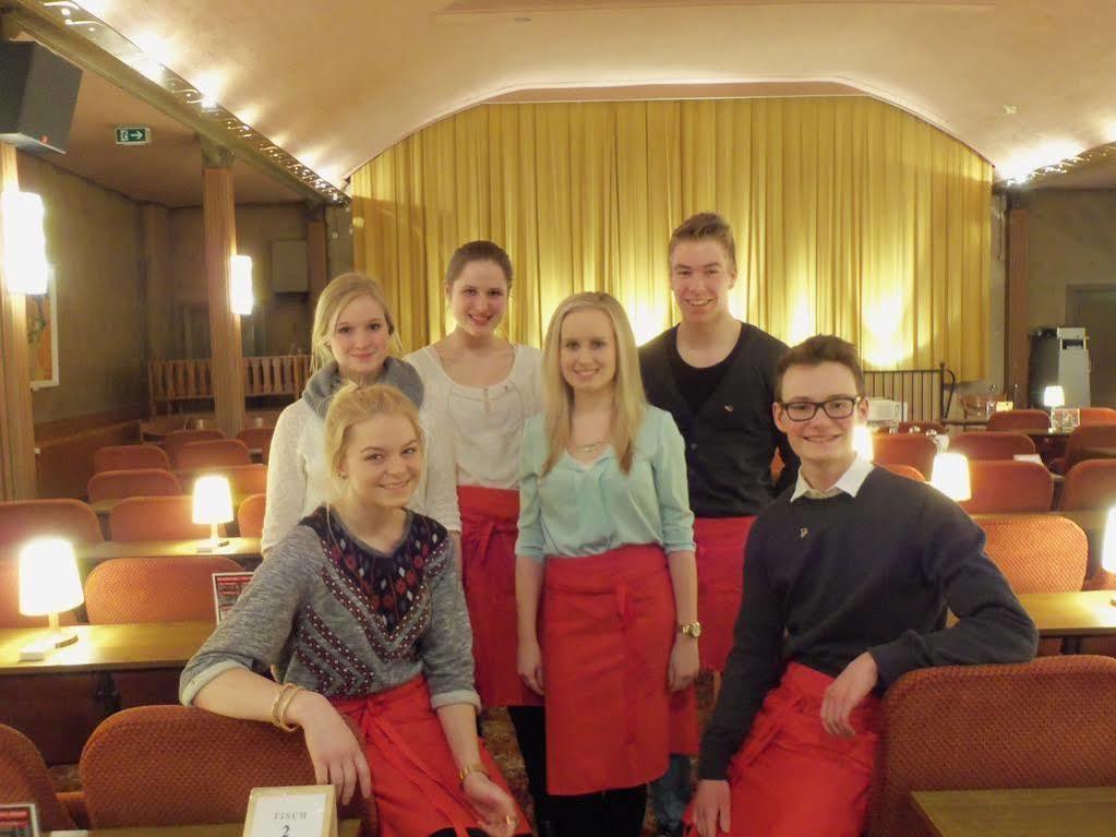 Kino-Hotel Meyer Harsefeld Екстериор снимка